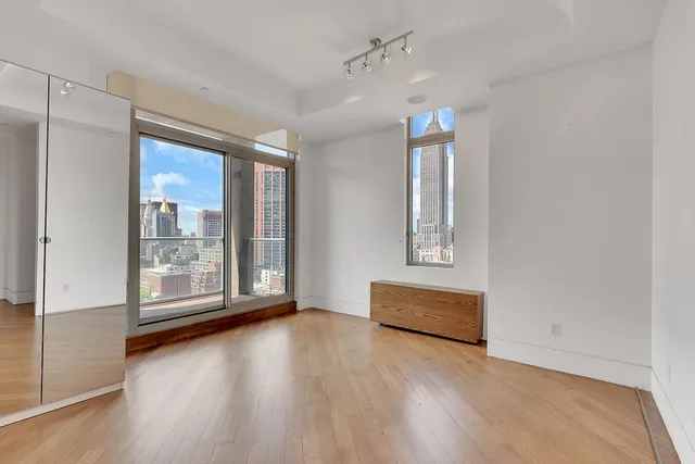 $4,750,000 | 556 3rd Avenue, Unit PHE | Murray Hill