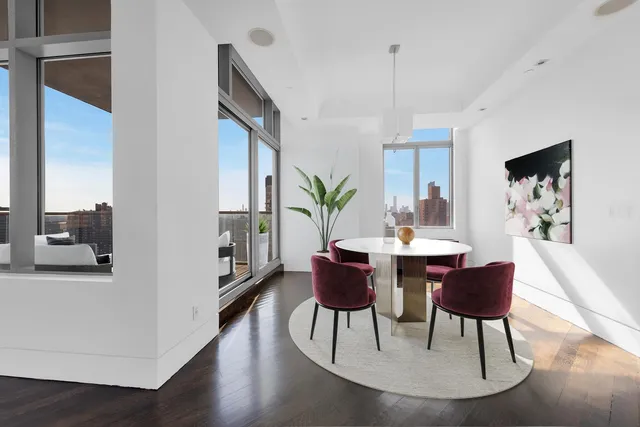 $4,750,000 | 556 3rd Avenue, Unit PHE | Murray Hill