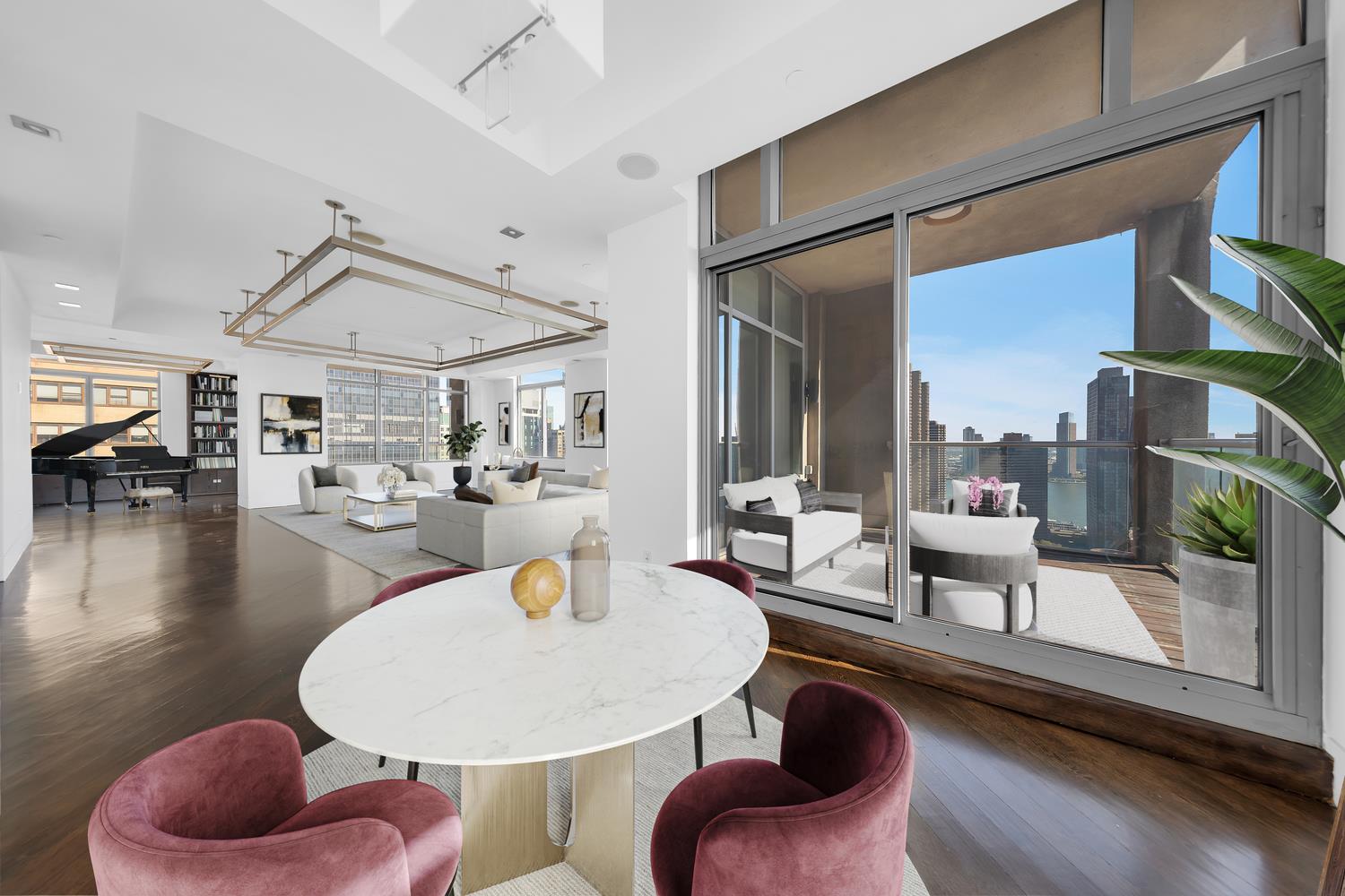 556 3rd Avenue, Unit PHE Manhattan, NY 10016 - Photo 4 of 39