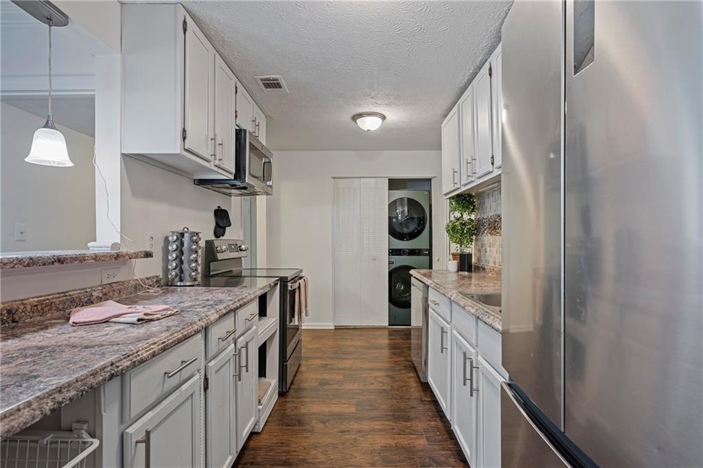 725 Dalrymple Road, Unit 5C Sandy Springs, GA 30328 - Photo 5 of 18