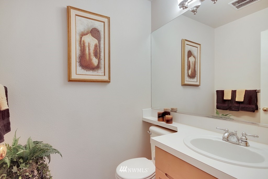 19112 110th Place Southeast, Unit D6 Renton, WA 98055 - Photo 6 of 22 Gallery Image 6