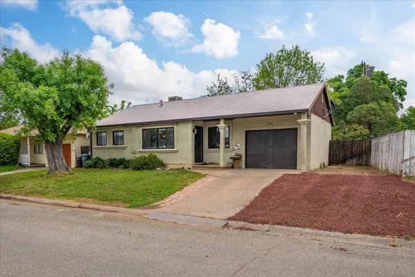 $255,000 | 920 Dumosa Drive, Red Bluff, CA 96080