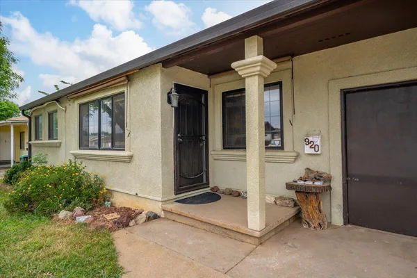$255,000 | 920 Dumosa Drive, Red Bluff, CA 96080