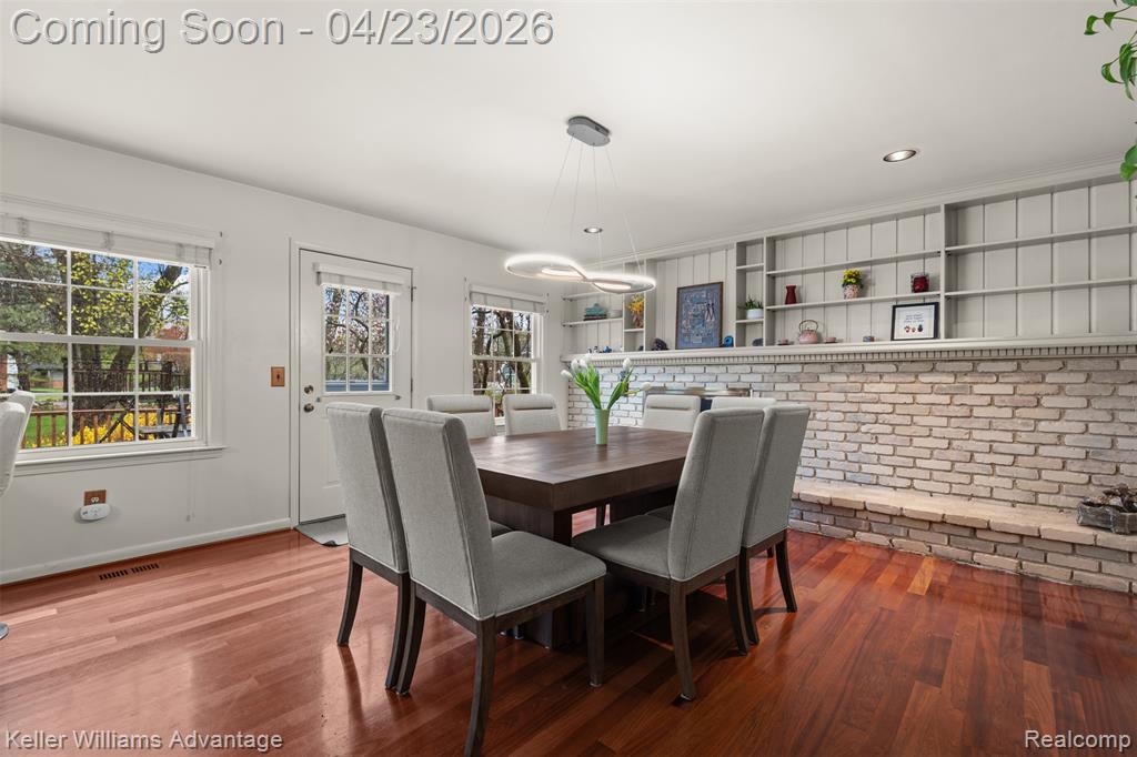 348 Willow Tree Lane Rochester, MI 48306 - Photo 14 of 56