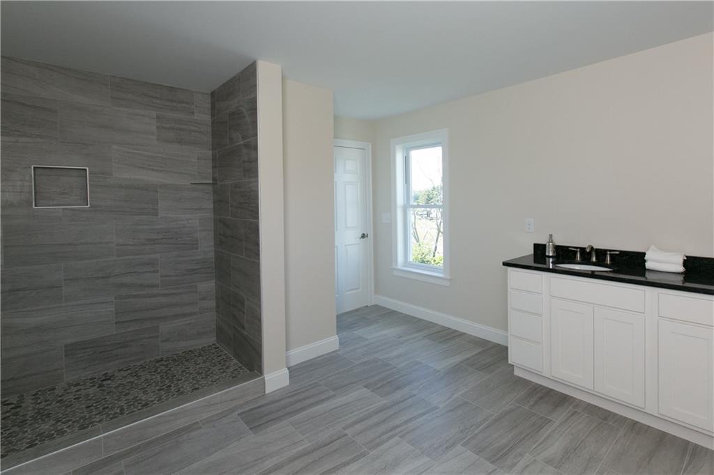 17 Riverside Avenue, Unit 101 Saco, ME 04072 - Photo 27 of 34 Photo