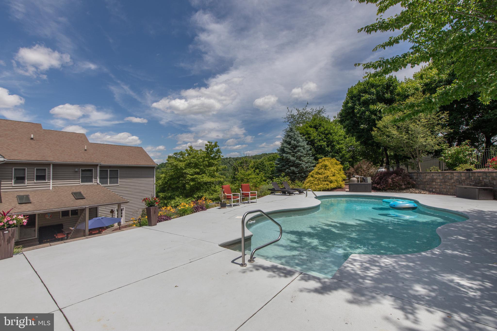 2760 Valley View Road Hellertown, PA 18055 - Photo 65 of 80