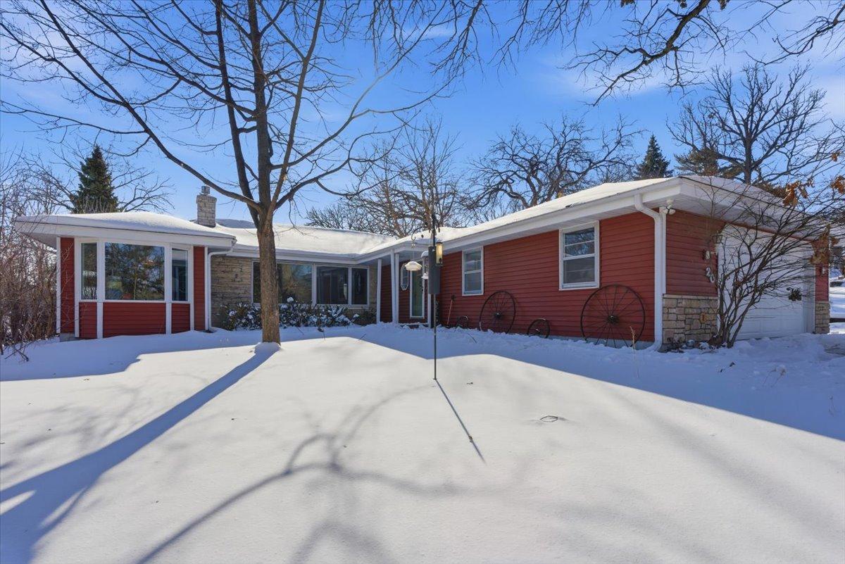 20 Westwood Road Minnetonka, MN 55305 - Photo 1 of 10