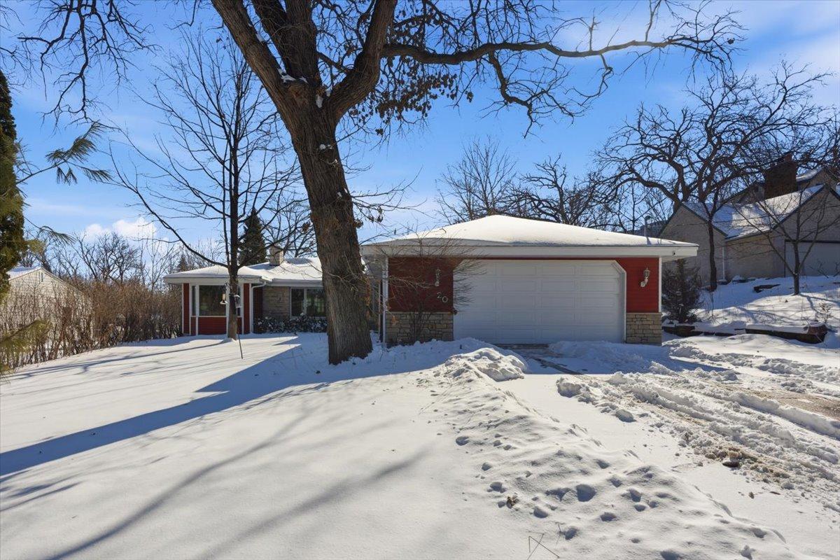 20 Westwood Road Minnetonka, MN 55305 - Photo 4 of 10