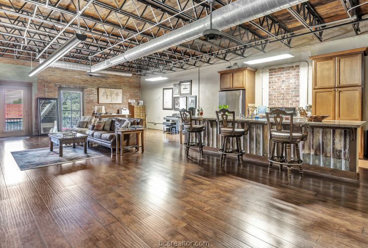 211 North Main Street, Unit 22 Bryan, TX 77803 - Photo 4 of 11