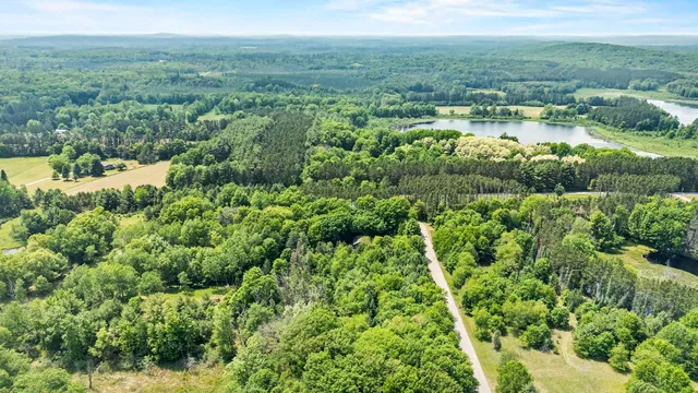 $39,900 | Oak Court, Unit 19, Ogdensburg, WI 54962