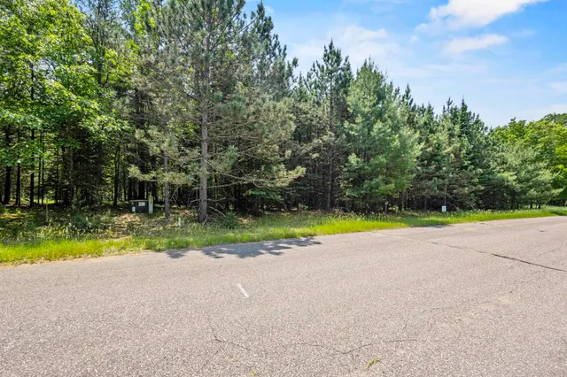 $39,900 | Oak Court, Unit 19, Ogdensburg, WI 54962