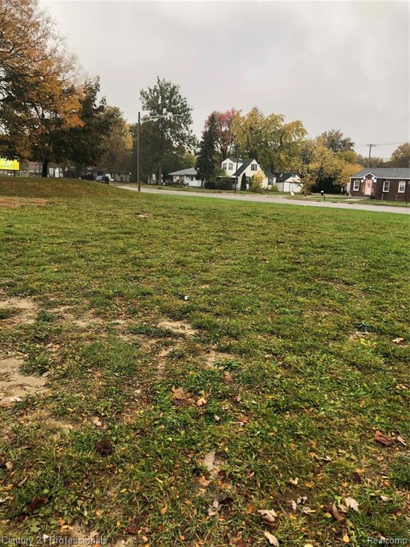 430 East Maple Road Troy, MI 48083 - Photo 1 of 5