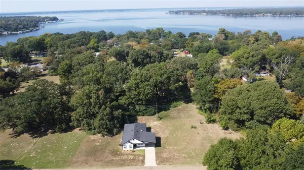 $274,500 | 128 Crestwood Drive, Mabank, TX 75147