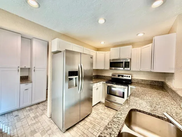 $1,900 | 23331 Club Villas Drive, Land O' Lakes, FL 34639