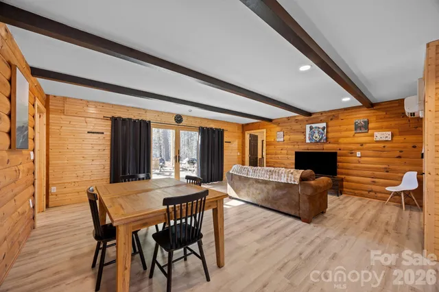 $1,100,000 | 40 Chambers Drive, Weaverville, NC 28787