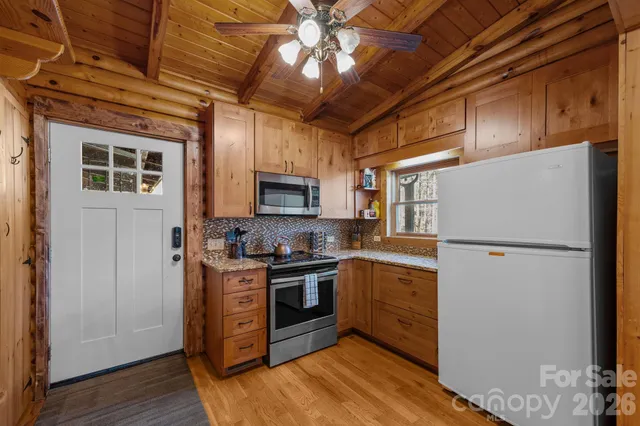 $1,100,000 | 40 Chambers Drive, Weaverville, NC 28787