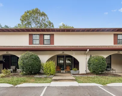 $250,000 | 214 Old Hickory Boulevard, Unit 174, Nashville, TN 37221