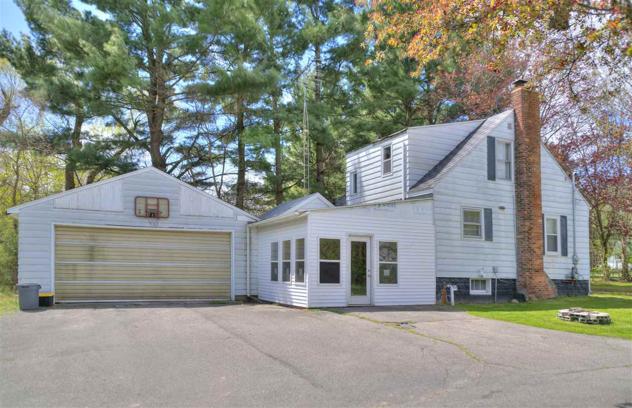 657 Blackman Road Jackson, MI 49201 - Photo 3 of 38 Photo 3