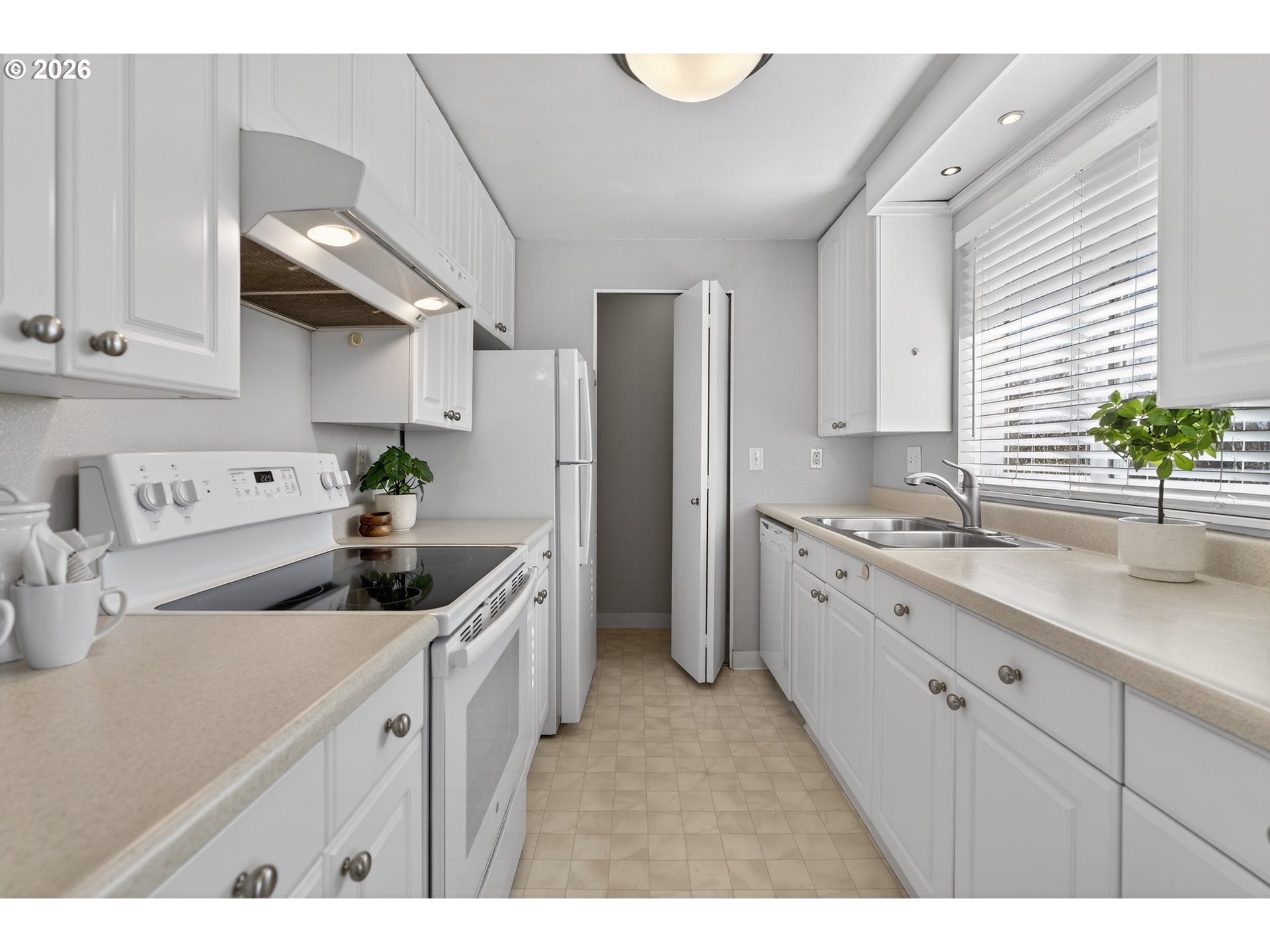 12630 Northwest Barnes Road, Unit 3 Portland, OR 97229 - Photo 12 of 30 Gallery Image 12