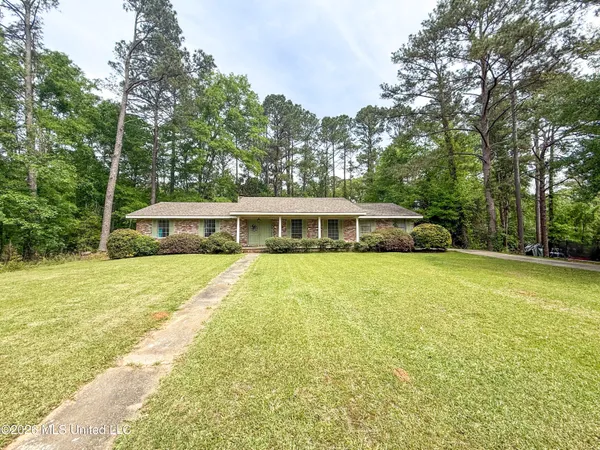 $246,000 | 611 Marsha Drive, Mendenhall, MS 39114