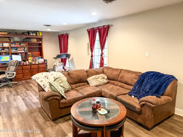 $246,000 | 611 Marsha Drive, Mendenhall, MS 39114