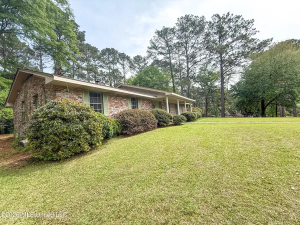 $246,000 | 611 Marsha Drive, Mendenhall, MS 39114