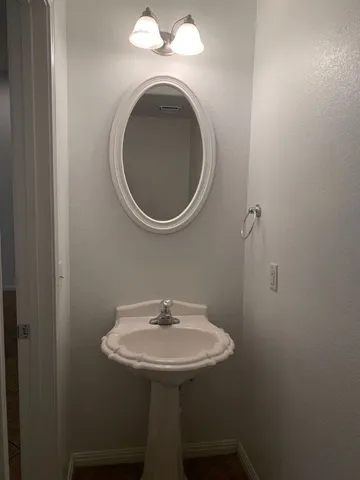 $4,200 | 1904 West 42nd Street, Unit A, Austin, TX 78731