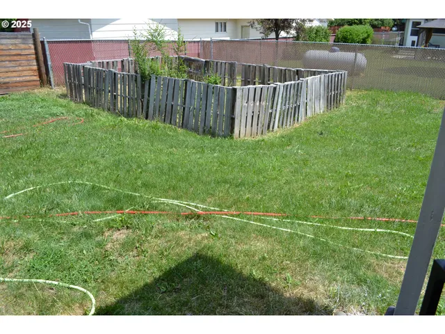 $240,500 | 203 South Alder Street, Wallowa, OR 97885