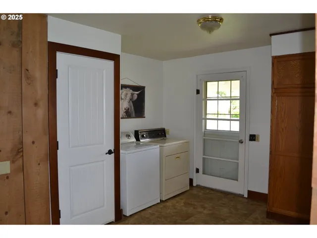 $240,500 | 203 South Alder Street, Wallowa, OR 97885