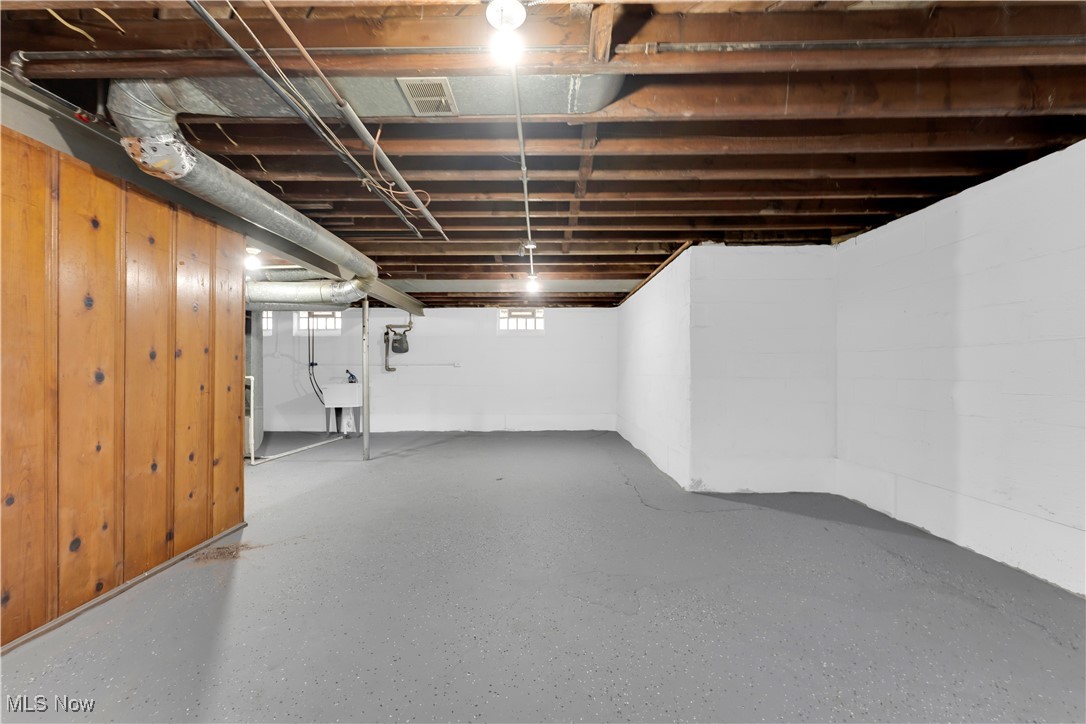 953 Whitby Road Cleveland Heights, OH 44112 - Photo 25 of 27 View of below grade area