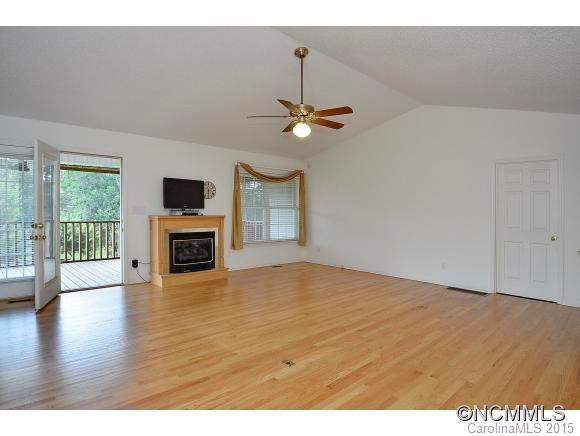 36 Warren Road Candler, NC 28715 - Photo 4 of 24 Gallery Image 4
