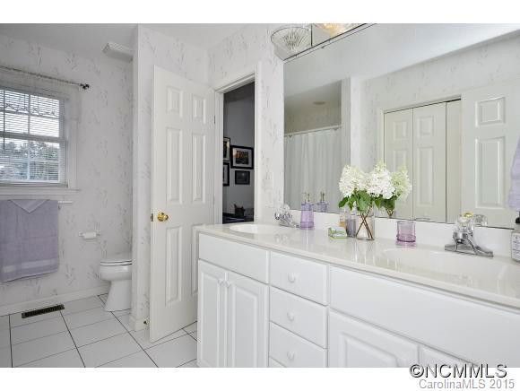 36 Warren Road Candler, NC 28715 - Photo 10 of 24 Gallery Image 10