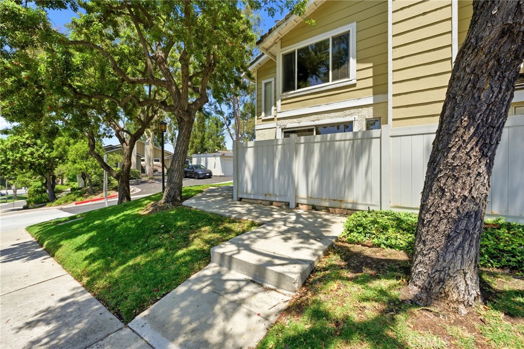 23721 Highland Valley Road Diamond Bar, CA 91765 - Photo 31 of 60