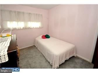 1074 Victoria Road Warminster, PA 18974 - Photo 10 of 12 Bedroom 2