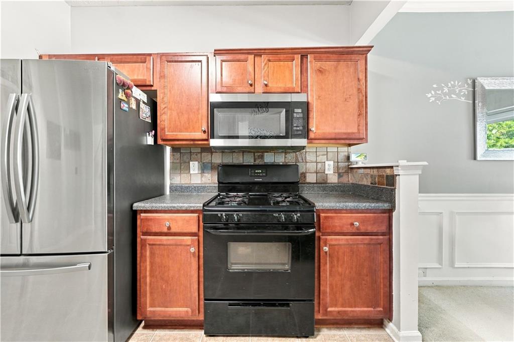 620 Oleander Way Canton, GA 30114 - Photo 12 of 54 Gallery Image 12