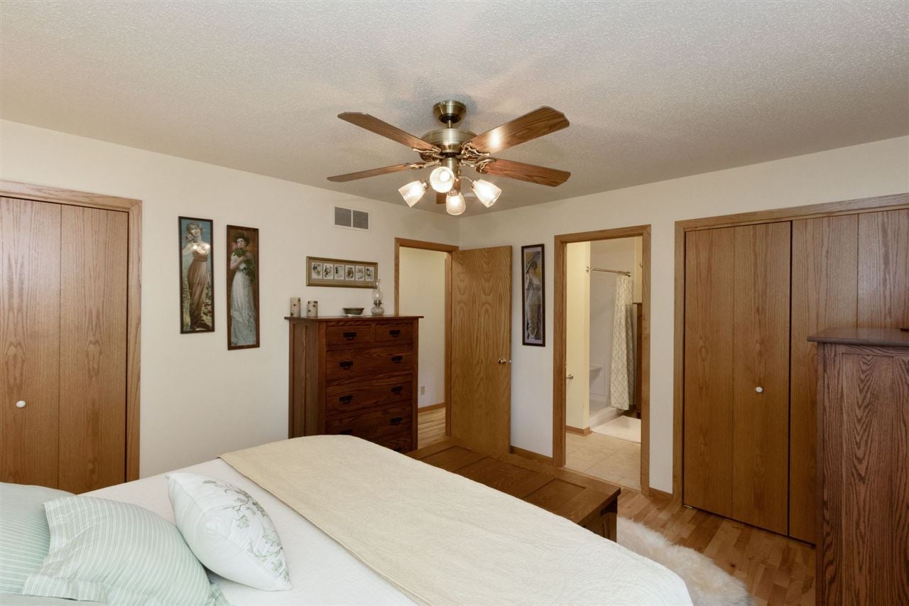 2318 Jordan Creek Road Northeast Solon, IA 52333 - Photo 16 of 43 Gallery Image 16