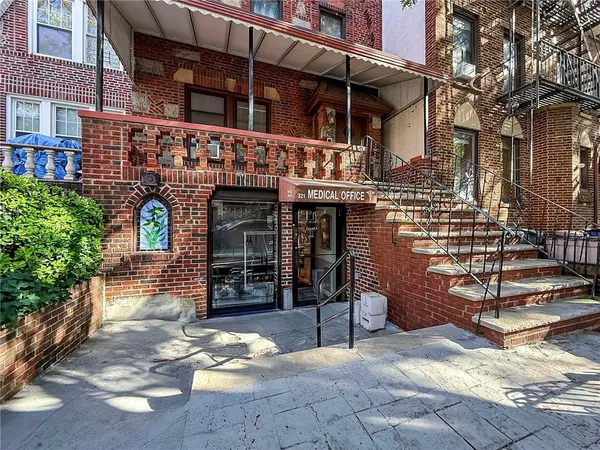 $1,999,999 | 321 Marine Avenue | Bay Ridge