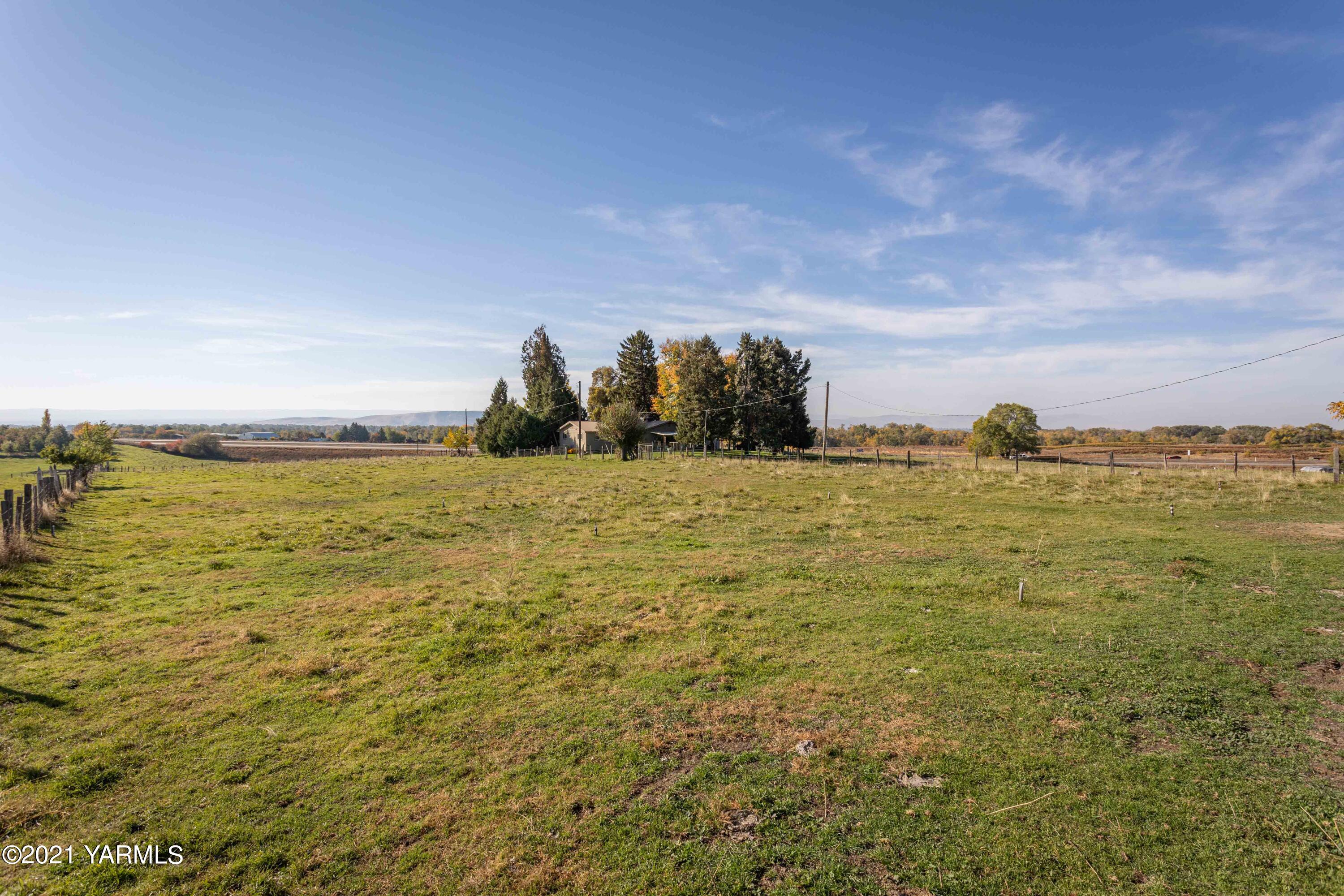 800 Blaine Road Granger, WA 98932 - Photo 36 of 43