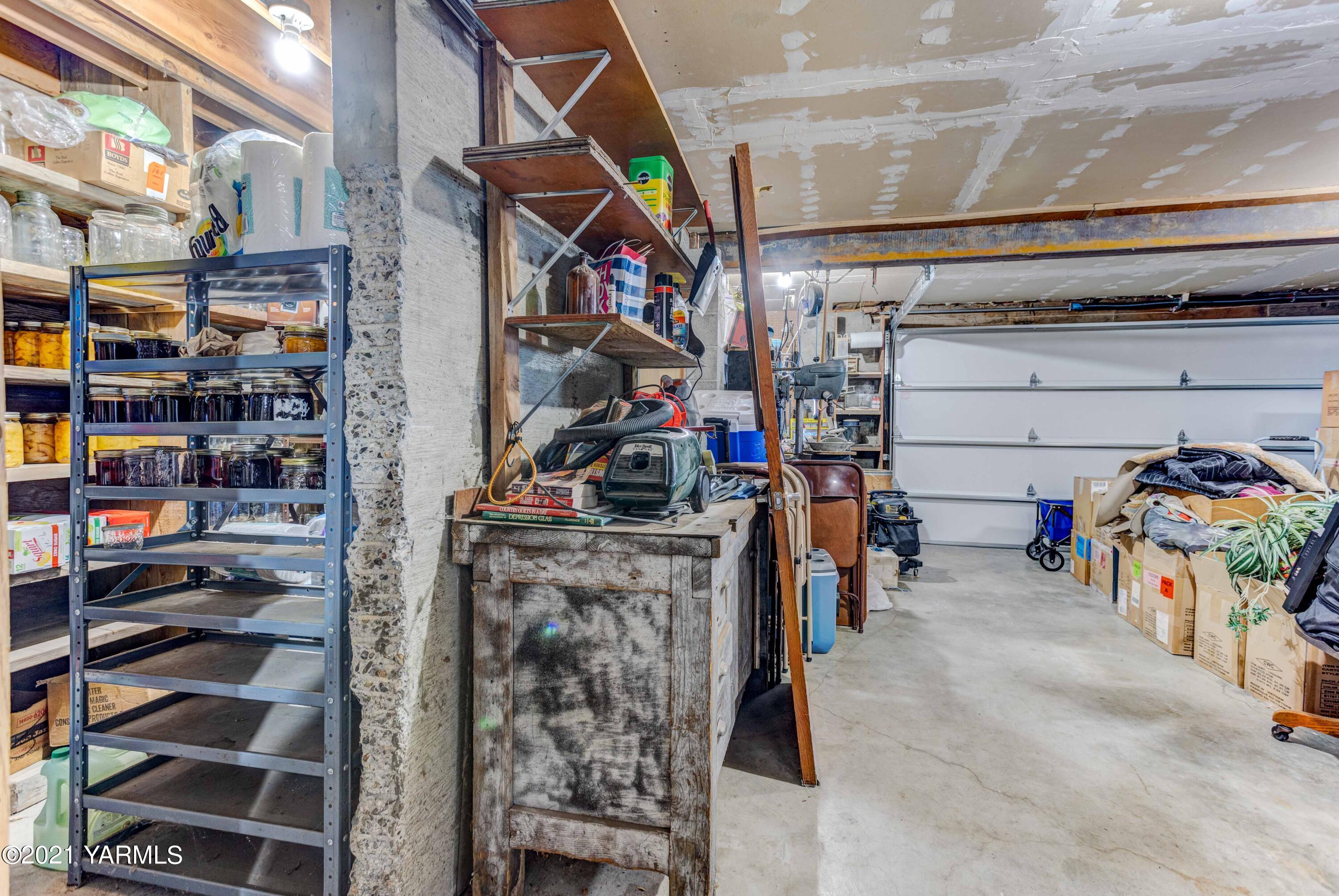 800 Blaine Road Granger, WA 98932 - Photo 41 of 43 a view of storage and utility room