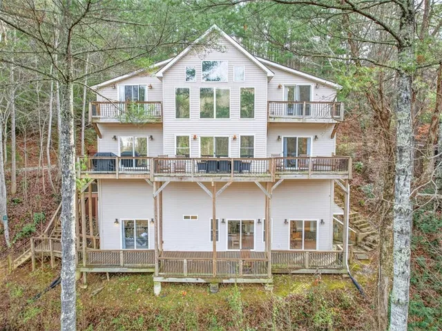 $649,900 | 81 Dach Bruecke Gasse, Helen, GA 30545