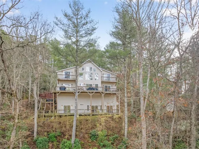 $649,900 | 81 Dach Bruecke Gasse, Helen, GA 30545