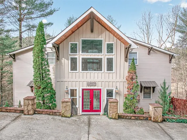 $649,900 | 81 Dach Bruecke Gasse, Helen, GA 30545