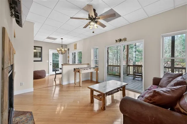 $649,900 | 81 Dach Bruecke Gasse, Helen, GA 30545