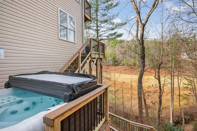 $649,900 | 81 Dach Bruecke Gasse, Helen, GA 30545