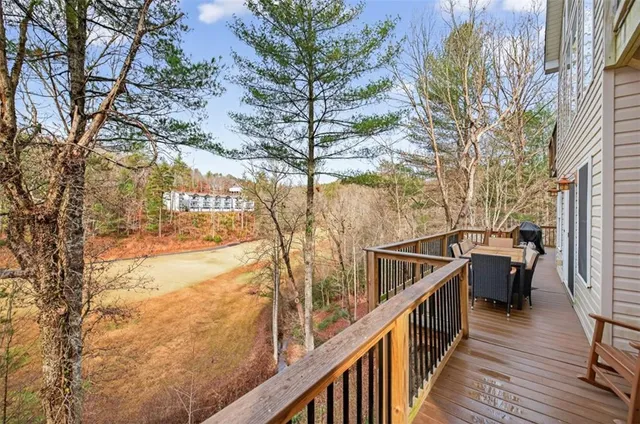 $649,900 | 81 Dach Bruecke Gasse, Helen, GA 30545