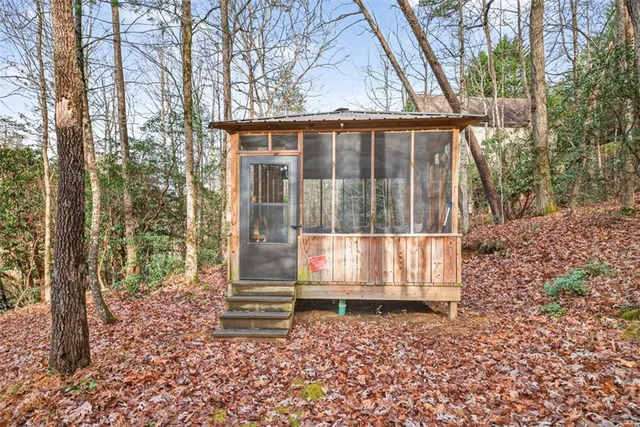 $649,900 | 81 Dach Bruecke Gasse, Helen, GA 30545