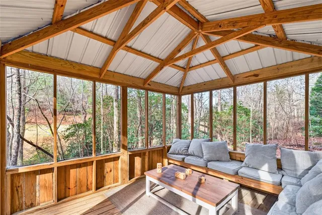 $649,900 | 81 Dach Bruecke Gasse, Helen, GA 30545