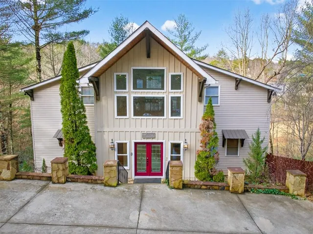 $649,900 | 81 Dach Bruecke Gasse, Helen, GA 30545
