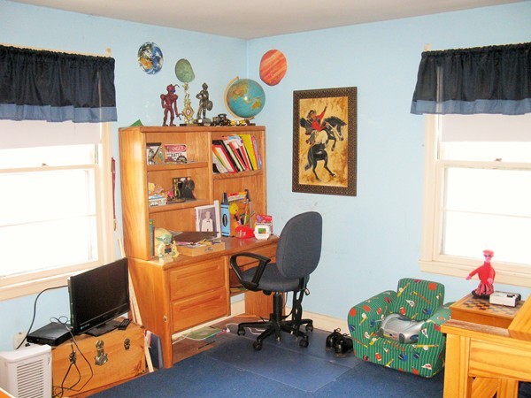 155 Lovell Road Holden, MA 01520 - Photo 15 of 22 Gallery Image 15