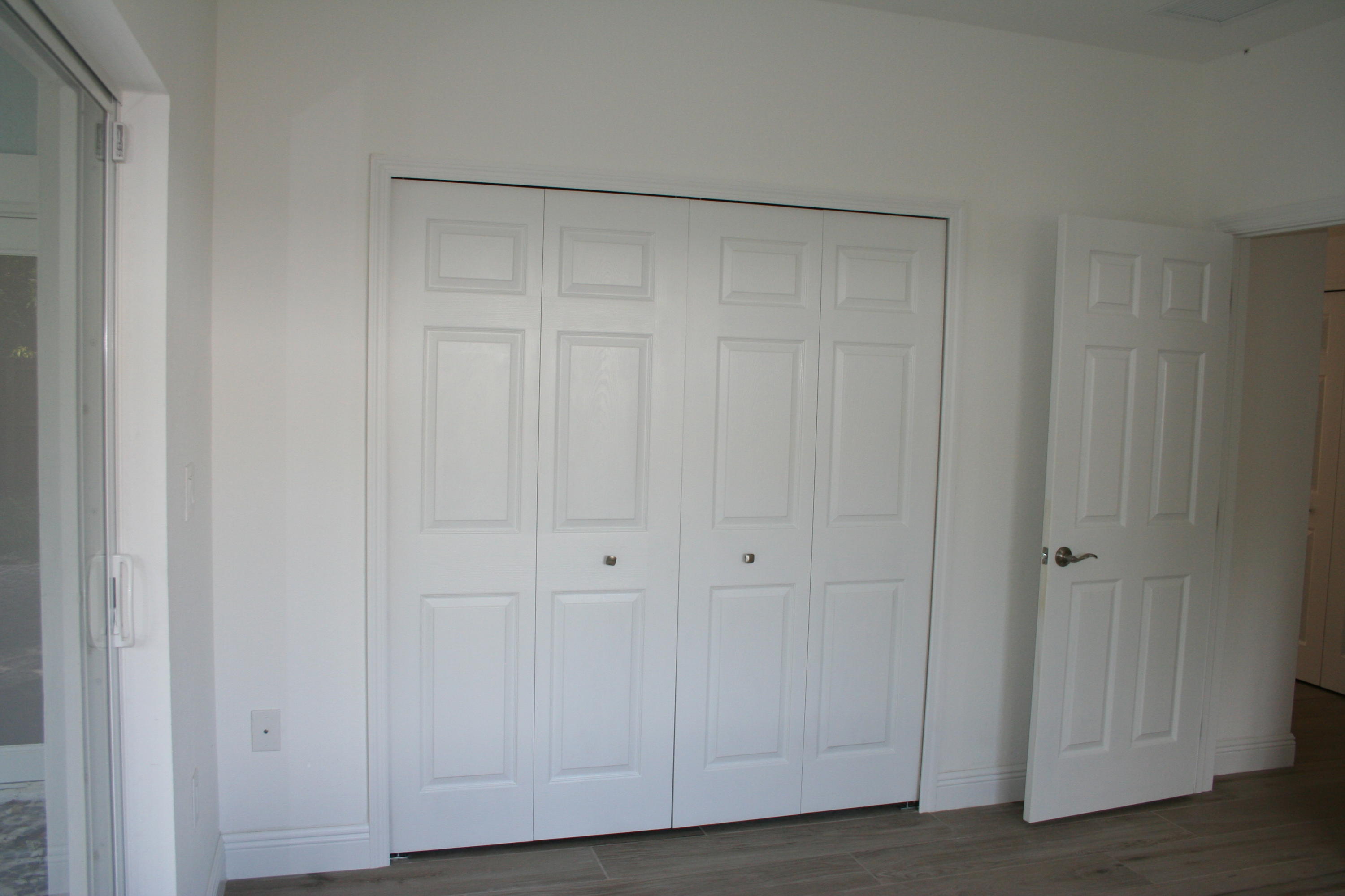 716 Barcelona Road Key Largo, FL 33037 - Photo 12 of 29 2018-10-12 23.51.05
